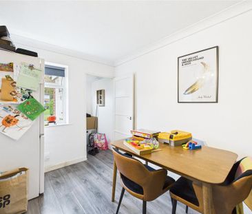 3 bedroom terraced house to rent - Photo 2