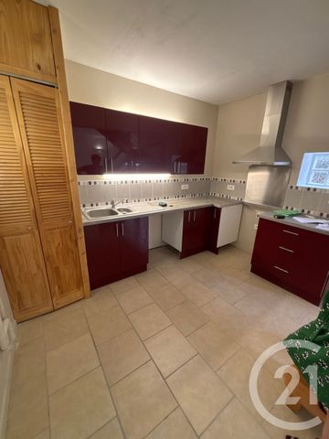 Location Maison 4 pièces 77m² MONTAUBAN 82000 - Photo 3