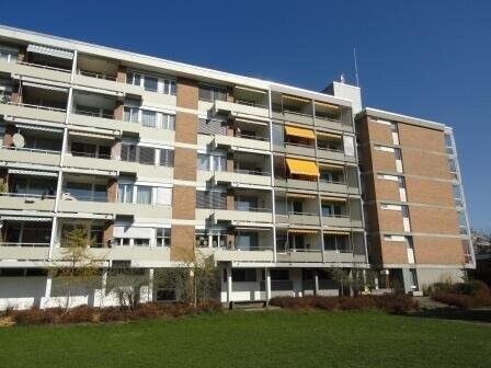 Senior apartment with balcony for rent! - Foto 4