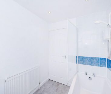 Brindlehurst Drive, Tyldesley, M29 - Photo 2