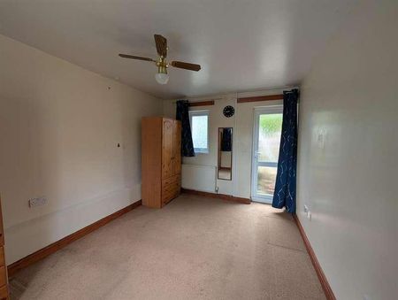 Castle View, Haverfordwest, SA61 - Photo 2