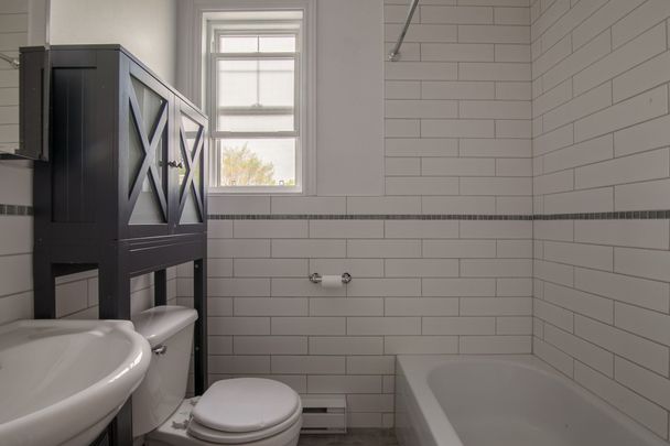 5550 Snowdon Street - Photo 1