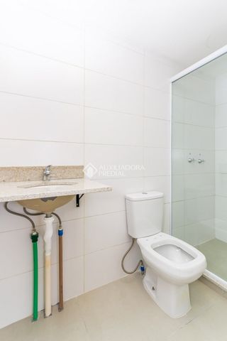 Apartamento com 2 quartos e 60m² para alugar em Jardim Sabará, Porto Alegre. - Photo 2