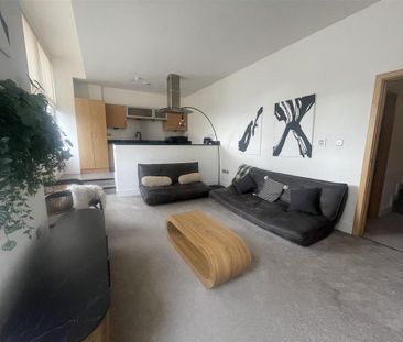 3 bedroom apartment to rent - Photo 2