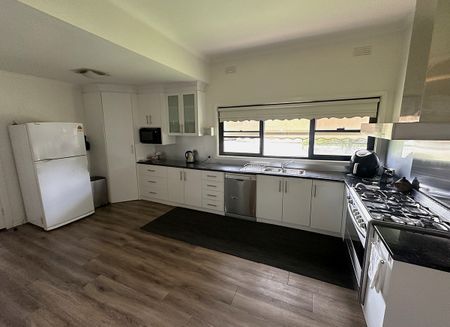 1 Raftery Road, KIALLA VIC 3631 - Photo 4