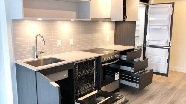 For Lease - 159 Wellesley Street Unit# 1701, Toronto, Ontario - Photo 1