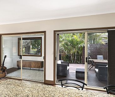 SPACIOUS FAMILY HOME - Photo 1