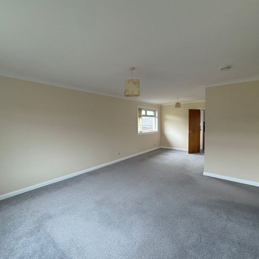 2 bedroom detached bungalow to rent - Photo 1
