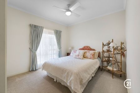Central Perfection! Incl. Fridge, Washing Machine and Clothes Dryer. - Photo 5