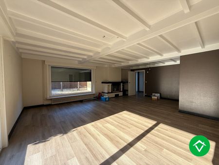 Gelijkvloerse woning met 3 slaapkamers, dubbele garage en tuin - Photo 5