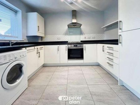Rhodfa Crughywel, St. Mellons, Cardiff, CF3 - Photo 3