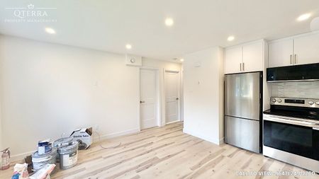 BEAUTIFUL 2-BEDROOM APARTMENT WITH MODERN FINISHES - Photo 5