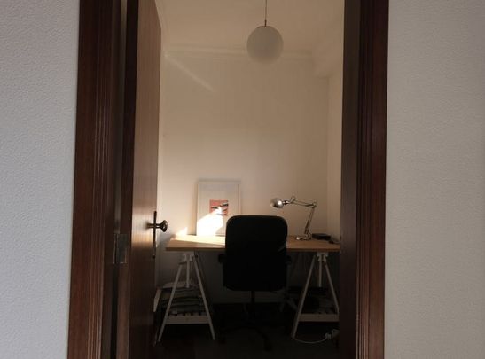 Rua Veloso Salgado, Lisbon, Lisbon 1600-019 - Photo 1