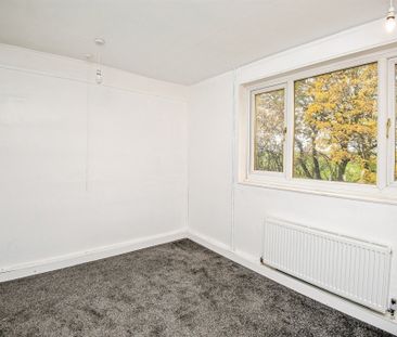 West Pinfold, Barnsley, Royston - Photo 2