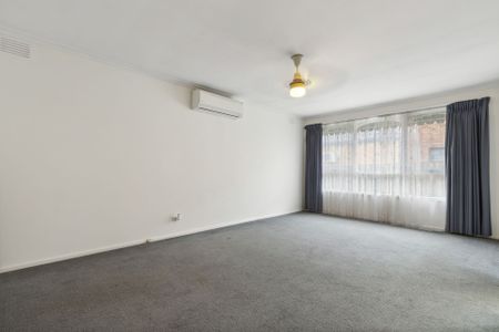 2/11 Leopold Crescent, - Photo 3