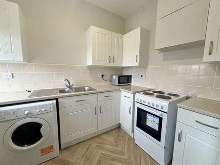 Westborough, Scarborough, YO11 - Photo 3