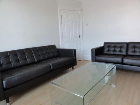 6 bedroom house to rent - Photo 4