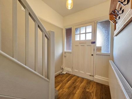 3 bedroom semi-detached house to rent - Photo 4