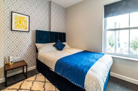 4 bedroom apartment to rent - Photo 5