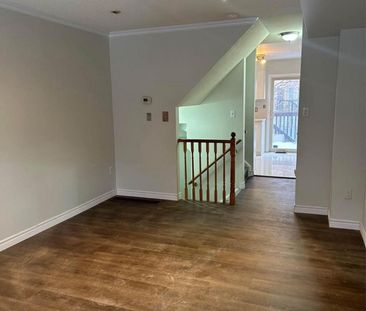 For Lease - 75 Strathaven Drive Unit# 14, Mississauga, Ontario - Photo 5