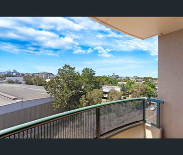 9602/177-219 Mitchell Road, Erskineville, NSW 2043 - Photo 4