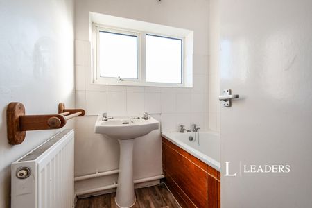 3 bedroom house to rent Primrose Close, Arlesey, Bedfordshire, SG15 - Photo 3