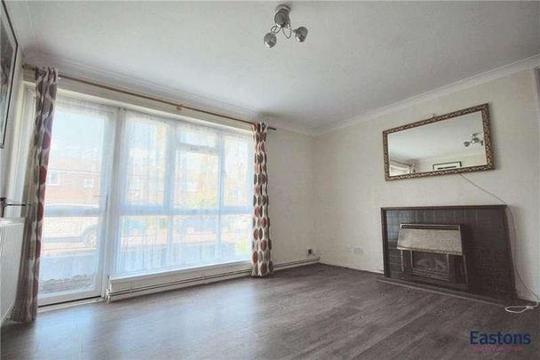 St. Leonards Road, Epsom, Surrey, KT18 - Photo 1