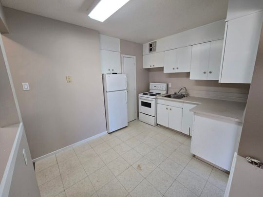 405 Rae Street, Regina - Photo 1