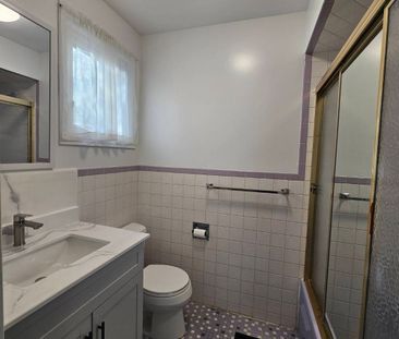 For Lease - 10 Kings Inn Trail, Markham, Ontario - Photo 3