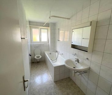 Helle 4-Zimmer-Wohnung mit Balkon und Bergblick in Rebstein - Photo 3