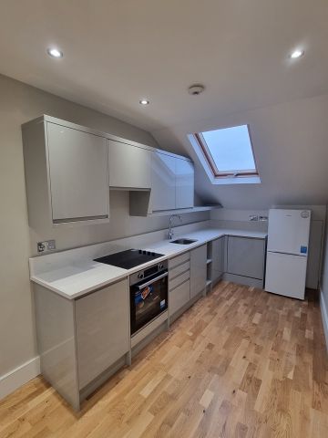 1 Bed Flat, Fairlight Road, SW17 - Photo 4