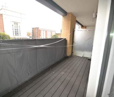 1 bedroom property to rent in Southall - Photo 2