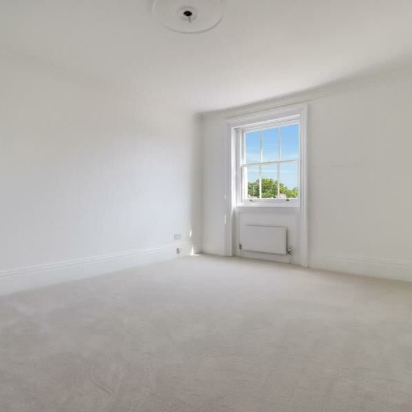 4 Bedroom Flat To Let - Photo 1