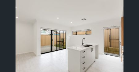 Opportunity comes along ! - Photo 3