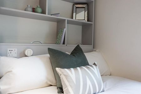 Bronze Studio Lower Level - Photo 3