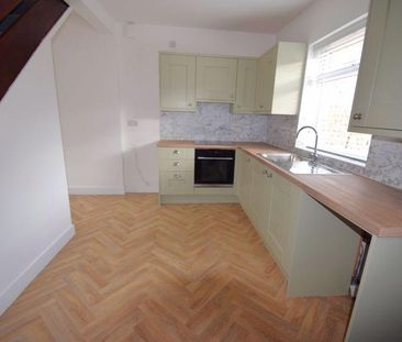 2 bedroom terraced house to rent - Photo 6