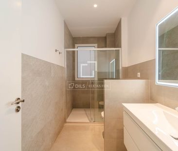 4 Bedroom apartment for rent in Gran Vía, Valencia - Photo 5