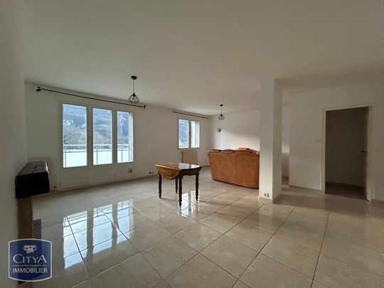 Location Appartement 4 pièces 67m² FONTAINE 38600 - Photo 1