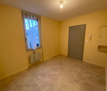 Location Appartement 2 pièces 57m² MONTAUBAN 82000 - Photo 2