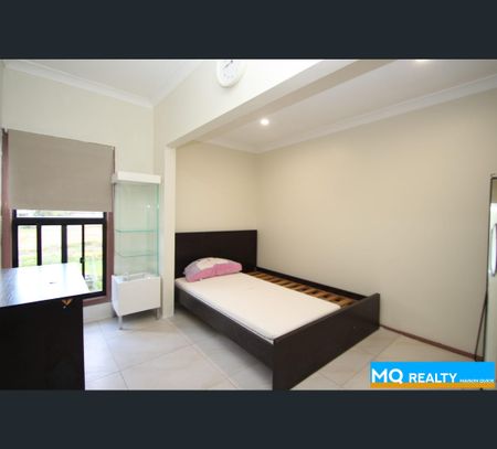 12B Metella Road, Toongabbie, NSW 2146 - Photo 2