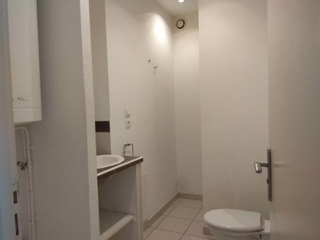 Location Appartement 2 pièces 33m² LEZIGNAN CORBIERES 11200 - Photo 5