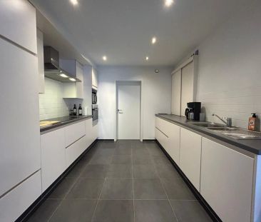 Recent en ruim appartement met 2 slaapkamers in het centrum van Geel - Foto 3