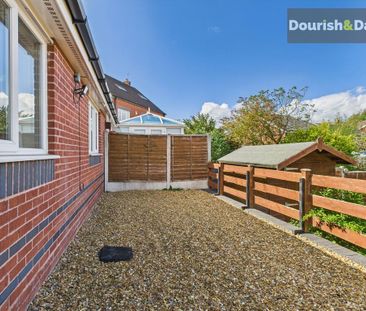 2 bedroom semi-detached bungalow to rent - Photo 2