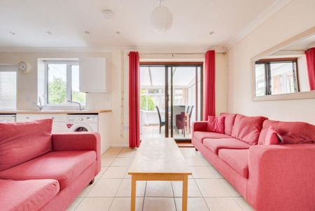 6 bedroom house to rent - Photo 4