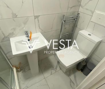 4 bedroom terraced house to rent - Photo 1