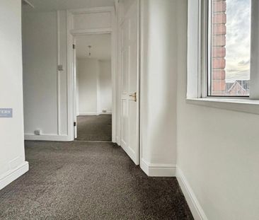 3 bedroom end of terrace house to rent - Photo 3