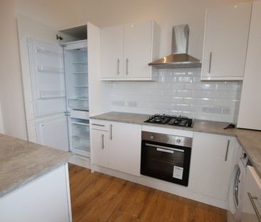 Roseangle, West End - Photo 1