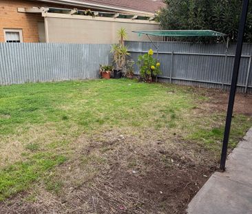1/3 Norfolk Avenue - Photo 6