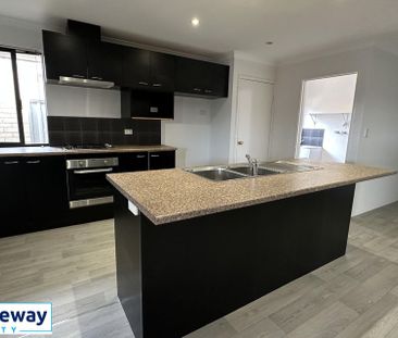 12 Newhaven Parade, BYFORD WA 6122 - Photo 5