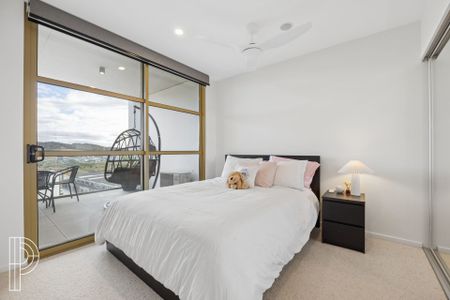 One Bedroom Plus Study With Amenities Galore - Photo 4